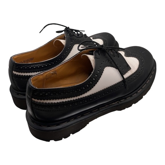 Dr. Martens 3989 Wingtip Brogue Leather Oxford Shoes Black White Mens - Picture 5 of 9